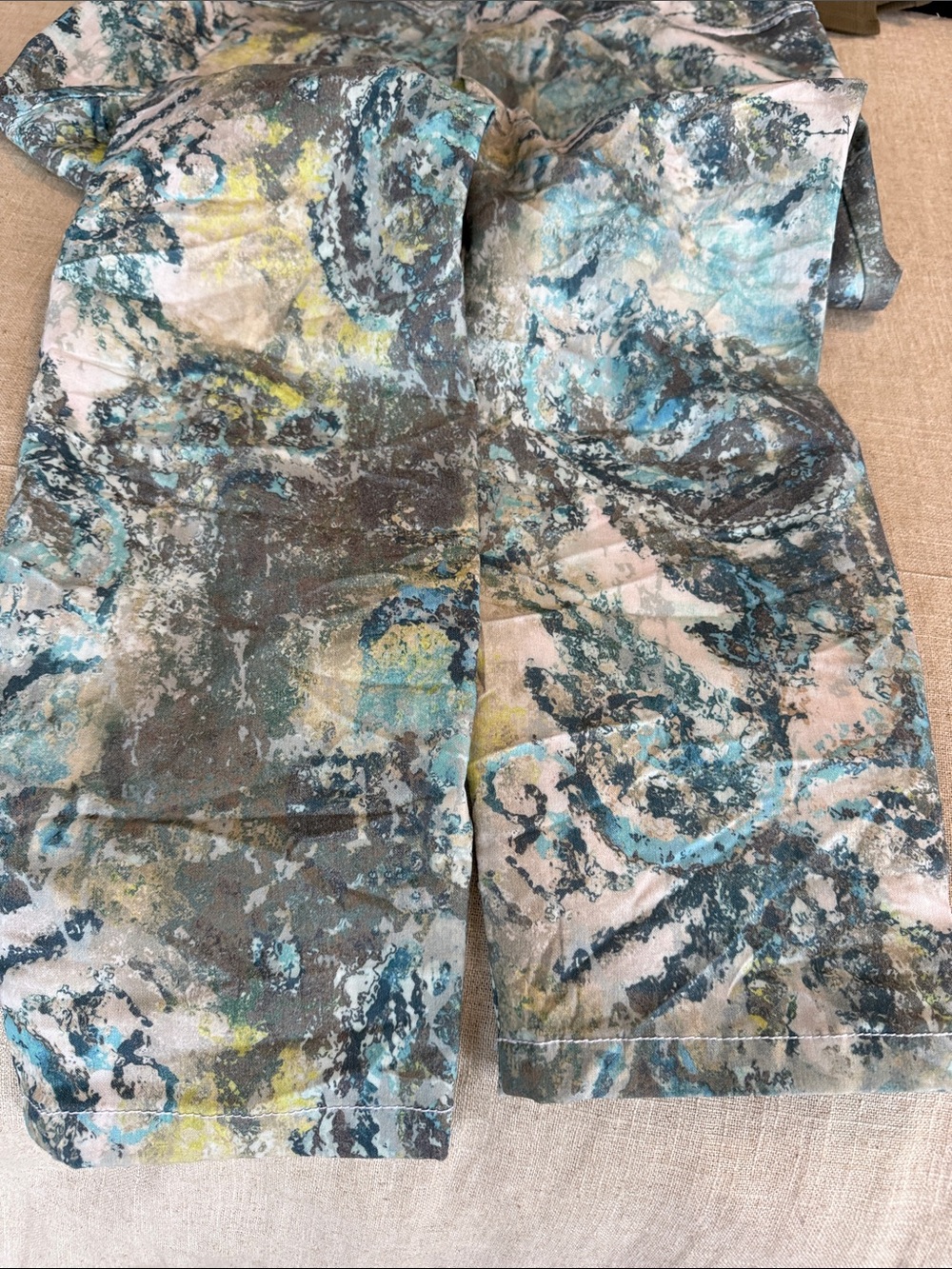 Abstract Print Pant - Picture 5 of 5